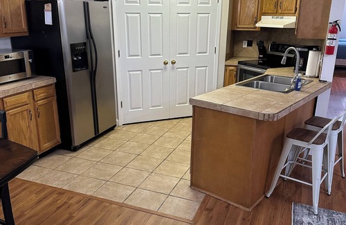 Flowood House | Cheerfull 3 bedroom 2 bath close to water & parks