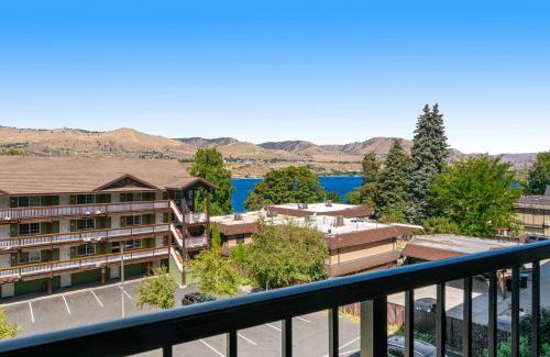 Chelan Apartment | Chelan Resort Suites - Concord Bliss #305
