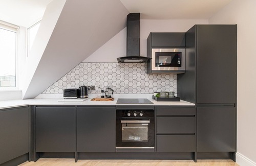 Newcastle-upon-Tyne Apartment | Chelmsford Loft 6 Penthouse