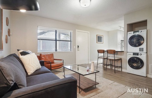 Brentwood Apartment | Chelsea Combined #249 and #250