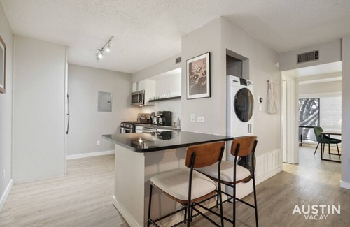 Brentwood Apartment | Chelsea Combined #249 and #250