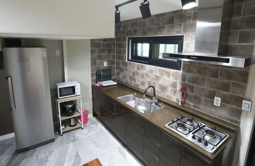 Cheongju House | Cheongju Cheongnamdae Pool Villa
