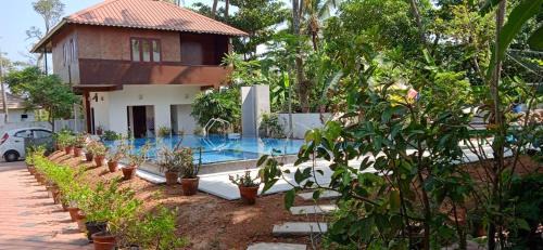 Vypin Bed & Breakfast | Cherai Beach Residency
