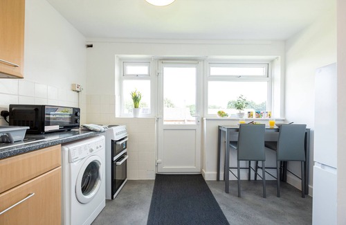 Cheadle Hulme Apartment | cherishcomfort Manchester Airport Apartment