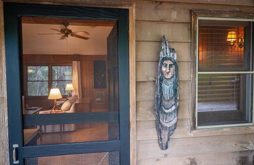 Scaly Mountain Cabin | Cherokee Cabin | Jetted Tub | Fireplace