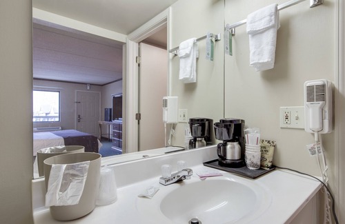 Cherokee Hotel | Cherokee Lodge