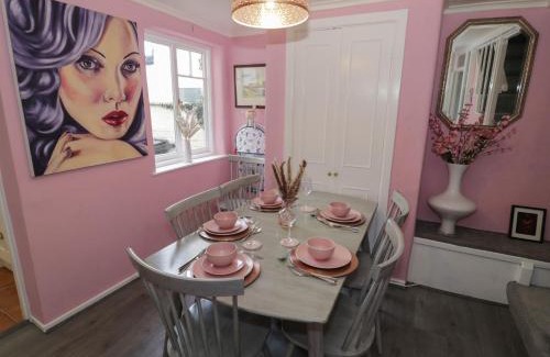 Stratford-upon-Avon House | Cherry Blossom Cottage