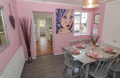 Stratford-upon-Avon House | Cherry Blossom Cottage