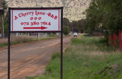 Bloemfontein Bed & Breakfast | Cherry Lane Self Catering in Bloemfontein Family Apartment for max. 8 guests!