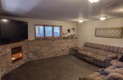 Custer House | Cherry on top lodge