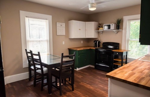 Massillon Apartment | Cherry Road Play Stay