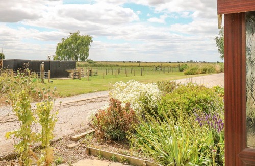 Runham Cottage | CHERRY TREE COTTAGE, family friendly, with a garden in Filby