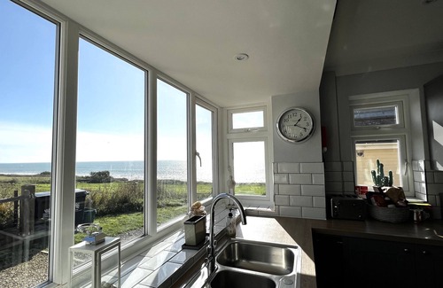 Littlebredy Apartment | Chesil Watch - sleeps 10 people