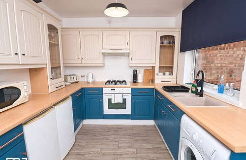 Castle Bromwich House | Chester House (NEC/Birmingham Airport/JLR/Resort world/Birmingham Business Park
