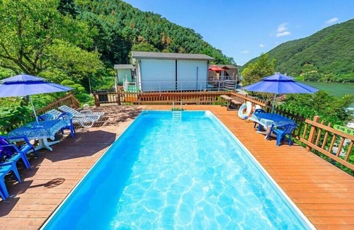 Gapyeong Apartment | Cheungpungmyungwol Pension