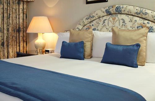 Queen's Gate Apartment | Cheval Thorney Court at Hyde Park