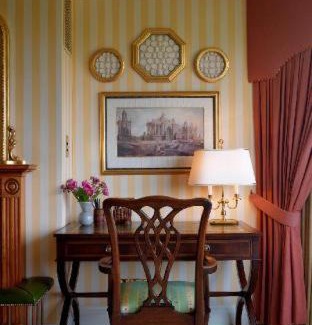 Queen's Gate Apartment | Cheval Thorney Court at Hyde Park