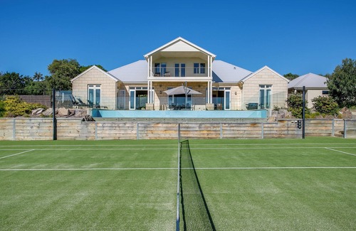 Portsea House | Cheviot Resort: 5 BR, 3 BA in Portsea, Sleeps 12