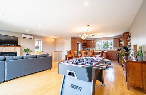 Saint Ferreol les Neiges House | Chez Émy et Marc | Spa & BBQ | Games & Babyfoot