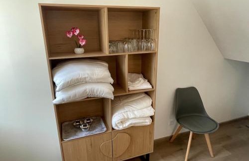 Beauvais Apartment | Chez AB studio cosy