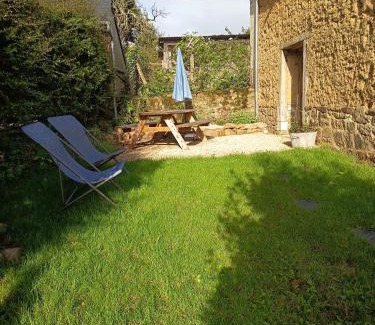 Saint-Brieuc-des-Iffs Apartment | Chez Alex, La Grange