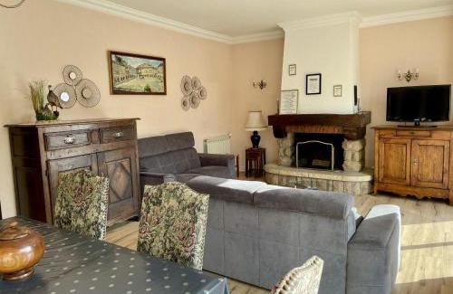 Onet-le-Chateau House | Chez BON ET MONE