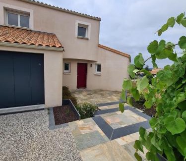 Les Herbiers House | Chez Caco maison lumineuse avec jardin proche du Puy duFou