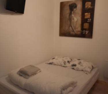 Pleine-Fougeres House | Chez Cassou