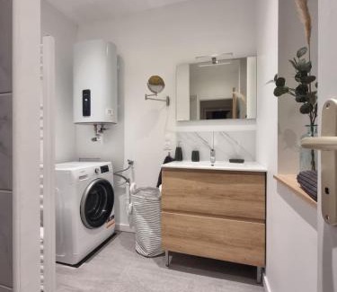 Saint-Amand-les-Eaux Apartment | Chez Clément et Mathilde - Studio hyper centre tout équipé