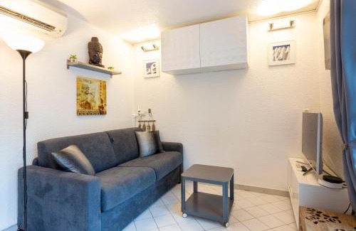 La Grande-Motte Apartment | Chez Claude & Isabelle - Joli studio cabine climatisé avec parking et piscine