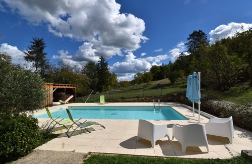 Daglan House | Chez Fabrice - large heated private pool and enclosed garden