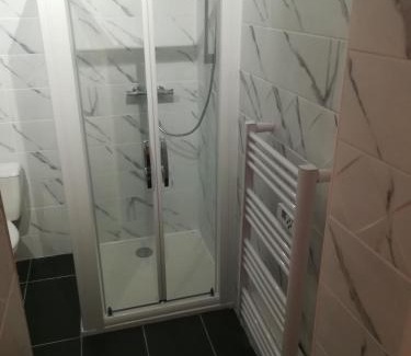 Plouigneau Bed & Breakfast | Chez Herveline Le Fer - Chambres et table d'hôtes