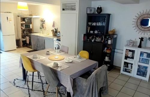 Montlouis-sur-Loire House | CHEZ ISA chambre chez l'habitant Emma