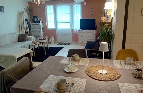 Montlouis-sur-Loire House | CHEZ ISA chambre chez l'habitant Antoine