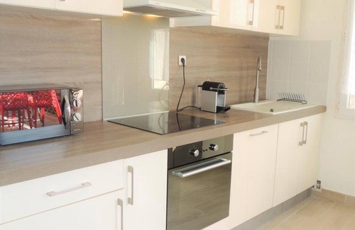 Tavernes Apartment | CHEZ JEAN LOUIS TERRACE APARTMENT