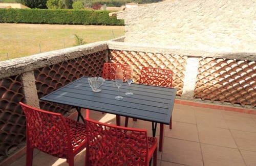 Tavernes Apartment | CHEZ JEAN LOUIS TERRACE APARTMENT