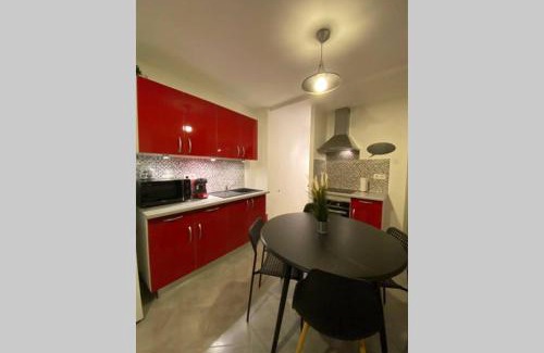 Saint-Paul-Trois-Chateaux Apartment | Chez Joyosa appartement entier Centre historique Saint Paul 3 Chateaux