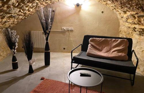 Saint-Paul-Trois-Chateaux Apartment | Chez Joyosa appartement entier Centre historique Saint Paul 3 Chateaux