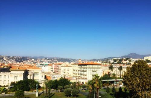 Old Town Apartment | Chez Kari-top location in charming old town