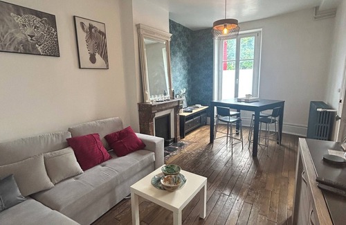 Chaumont House | Chez Léa : Magnifique maison au centre-ville