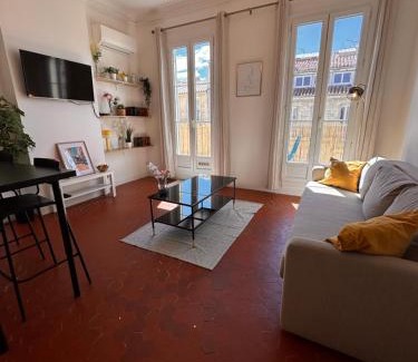 Notre-Dame du Mont Apartment | Chez l'Authentique, T2 cosy proche cours Julien