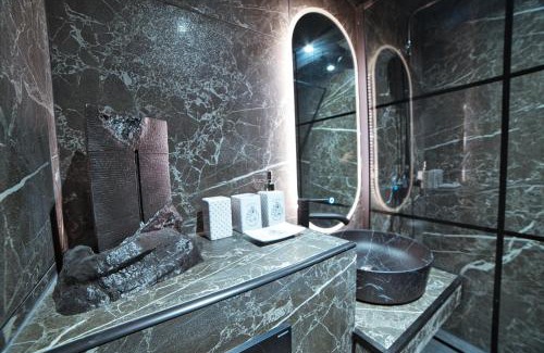 Saint Nicolas - Charles III - Ville vieille - Trois Maisons - Leopold Apartment | Chez Le Petit Potter Escape Game et Pièce Secrète en Option