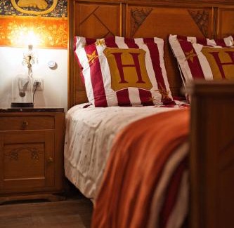 Saint Nicolas - Charles III - Ville vieille - Trois Maisons - Leopold Apartment | Chez Le Petit Potter Escape Game et Pièce Secrète en Option