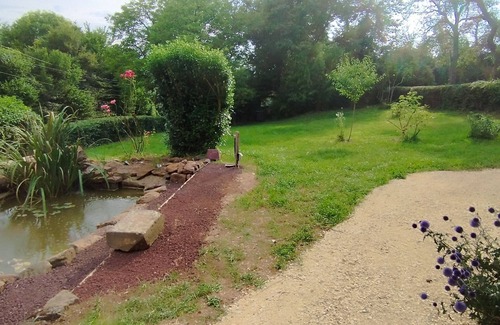 Sens-Beaujeu House | Chez les Voisins