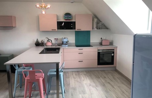 Plonevez-Porzay Apartment | Chez mamy Odette- Appartement lumineux en bord de mer