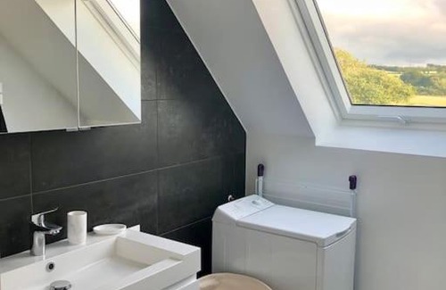 Plonevez-Porzay Apartment | Chez mamy Odette- Appartement lumineux en bord de mer