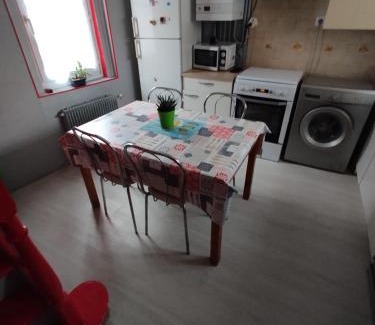 Le Neubourg Apartment | chez mary et bruno