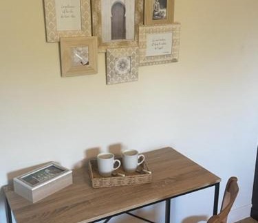 Charleville-Mezieres House | Chez Mathilde et Gaby, chambre d'hôtes