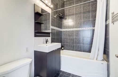 Plateau Mont Royal Apartment | Chez Mont Royal Apartments!