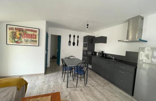 La Tremblade Apartment | Chez moon Joli appartement rénové proche centre et parking privé